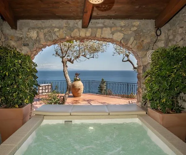 Posea Collection - Levante Villa