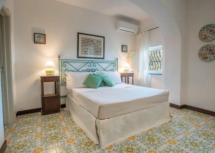 Posea Collection - Levante Villa