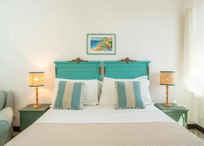 Posea Collection - Levante Positano